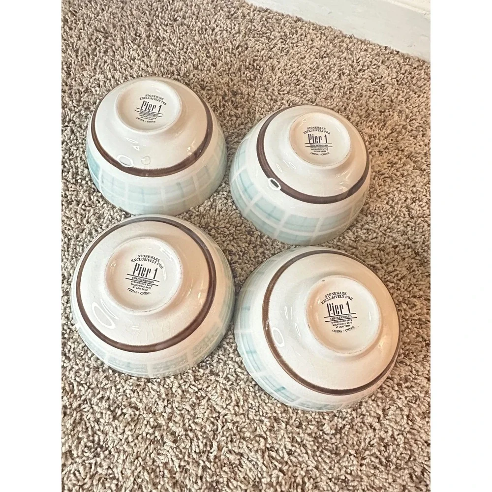 Pier 1 Checkerboard Stoneware Bowls Set of 4 Light Blue White Crackle Glaze 6.25